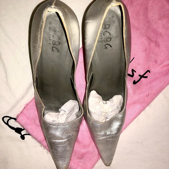 Silver heels with pointed toes - Picture 3 of 4